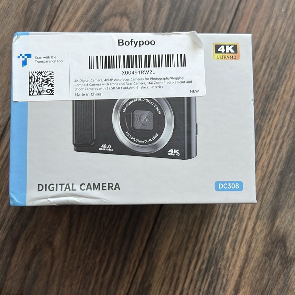 NIB Digital Camera with Accessories - White